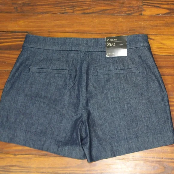 Banana Republic sailor shorts, size 25/0 - Picture 2 of 2